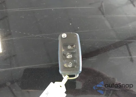 2015 Volkswagen Jetta 1.8T Sport z USA, uszkodzony, nr VIN 3VWD17AJ7FM415950